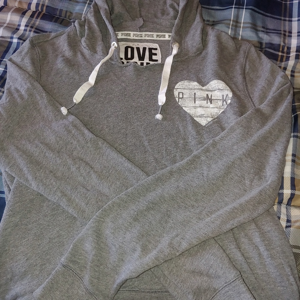 Vs pink hoodie. Size M. Gray